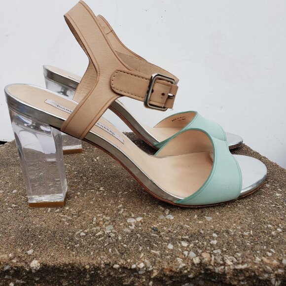 Diane Von Furtenberg Lucite Transparent Chunky Heel Ankle Strap Sandals 8M - Picture 7 of 14